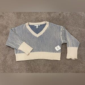 Altar'd State BNWT Cream and Navy Striped V-Neck Cropped Sweater Size L